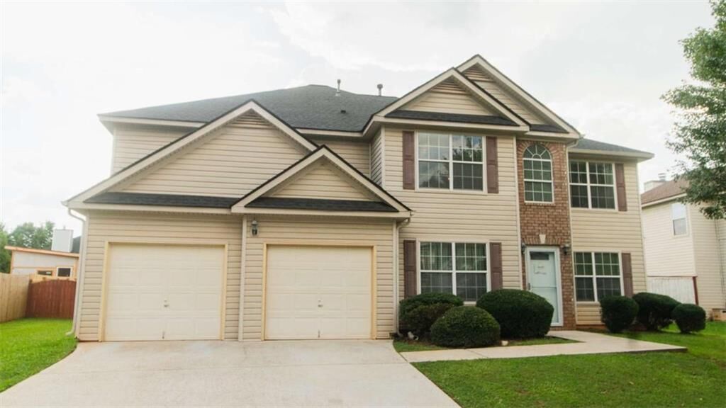 Property Photo:  420 Oak Terrace Drive  GA 30016 
