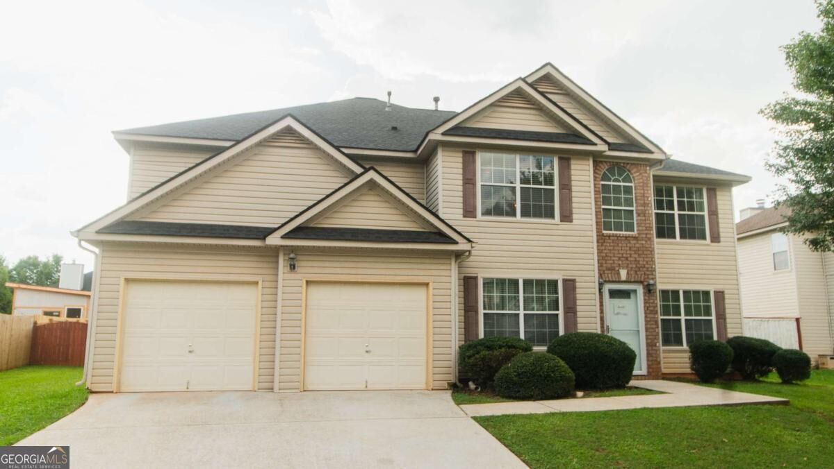 Property Photo:  420 Oak Terrace Drive  GA 30016 