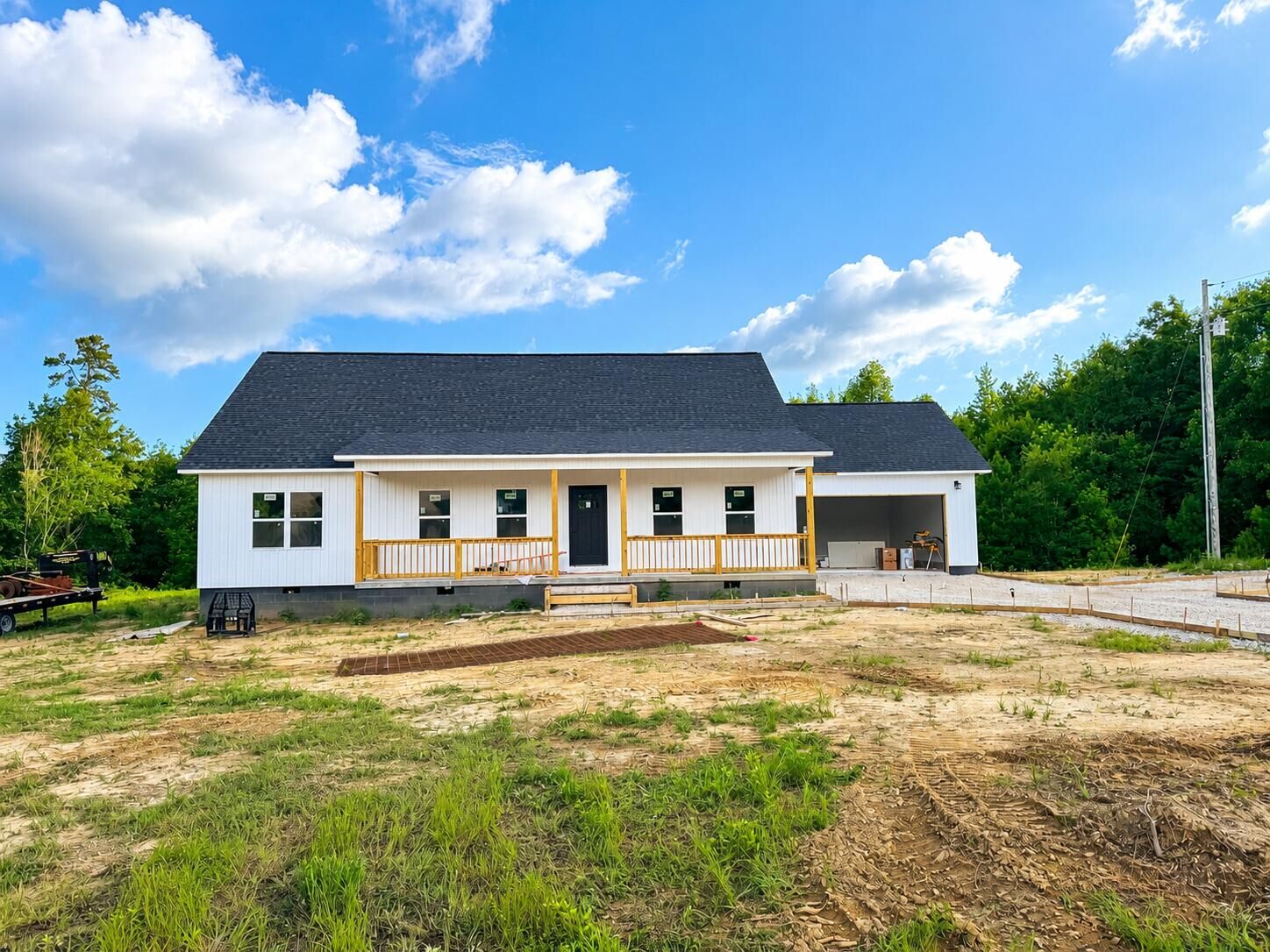 Property Photo: 141 County Road 681 AL 35966