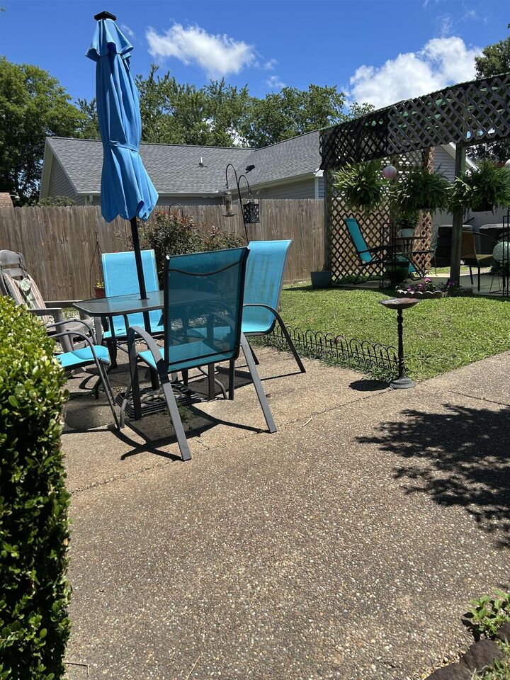 Property Photo:  71 S Quail Run  KY 42420 