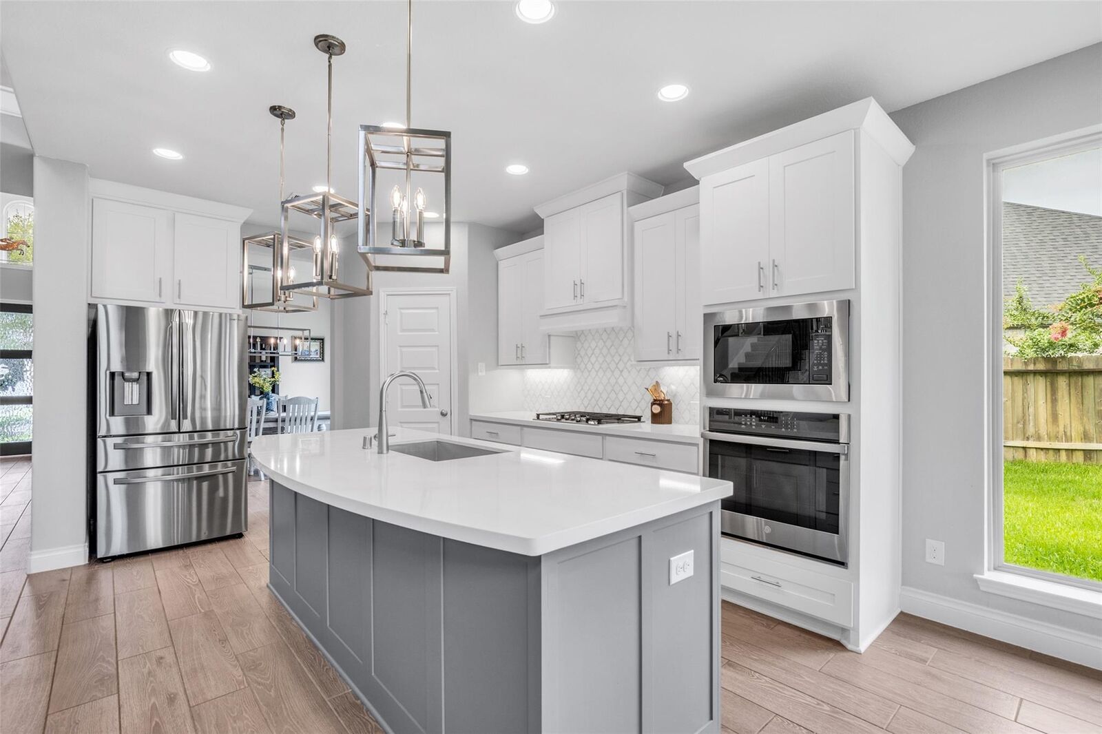 Property Photo:  149 S Carson Cub Court  TX 77316 
