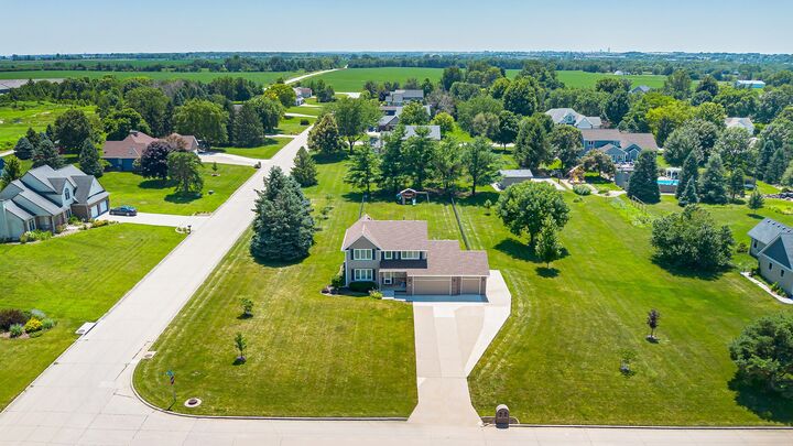 Property Photo: 2839 NE 96th Avenue IA 50021