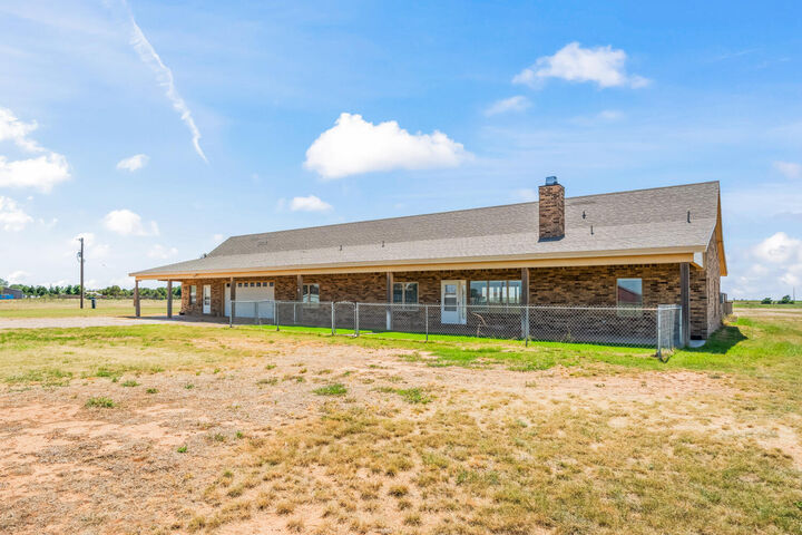 Property Photo: 4006 County Road 1200 TX 79407