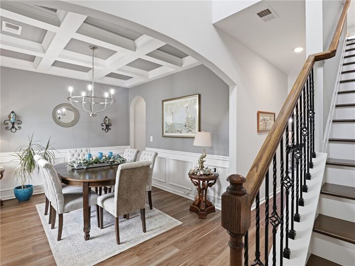 Property Photo:  1954 Boxwood Way  AL 36801 