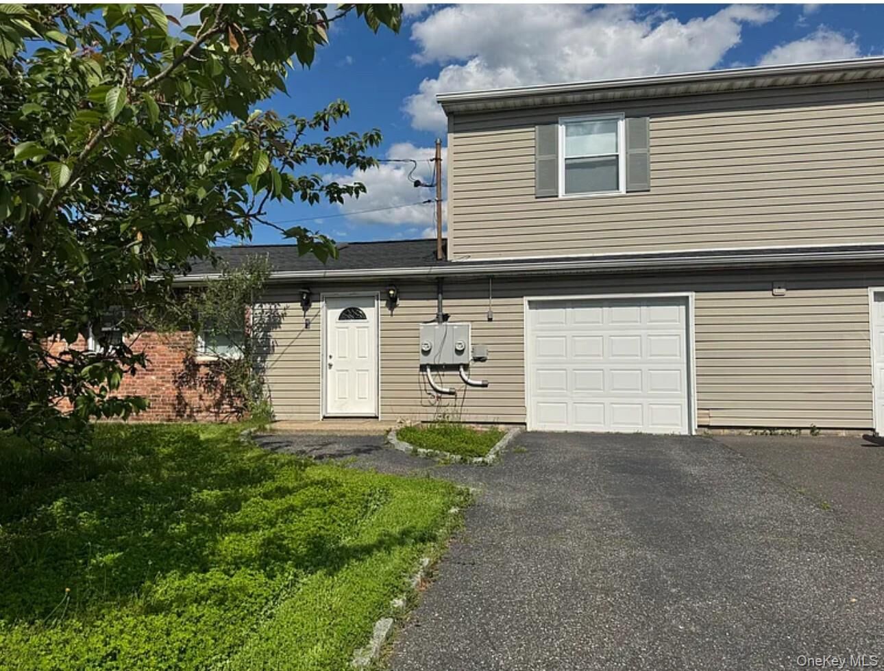 Property Photo:  1 Eisenhower Road  NY 11720 