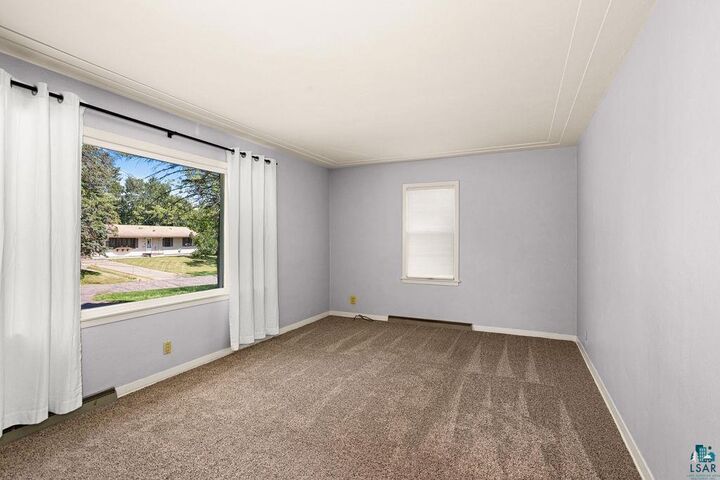 Property Photo:  2417 Plymouth Ave  MN 55811 