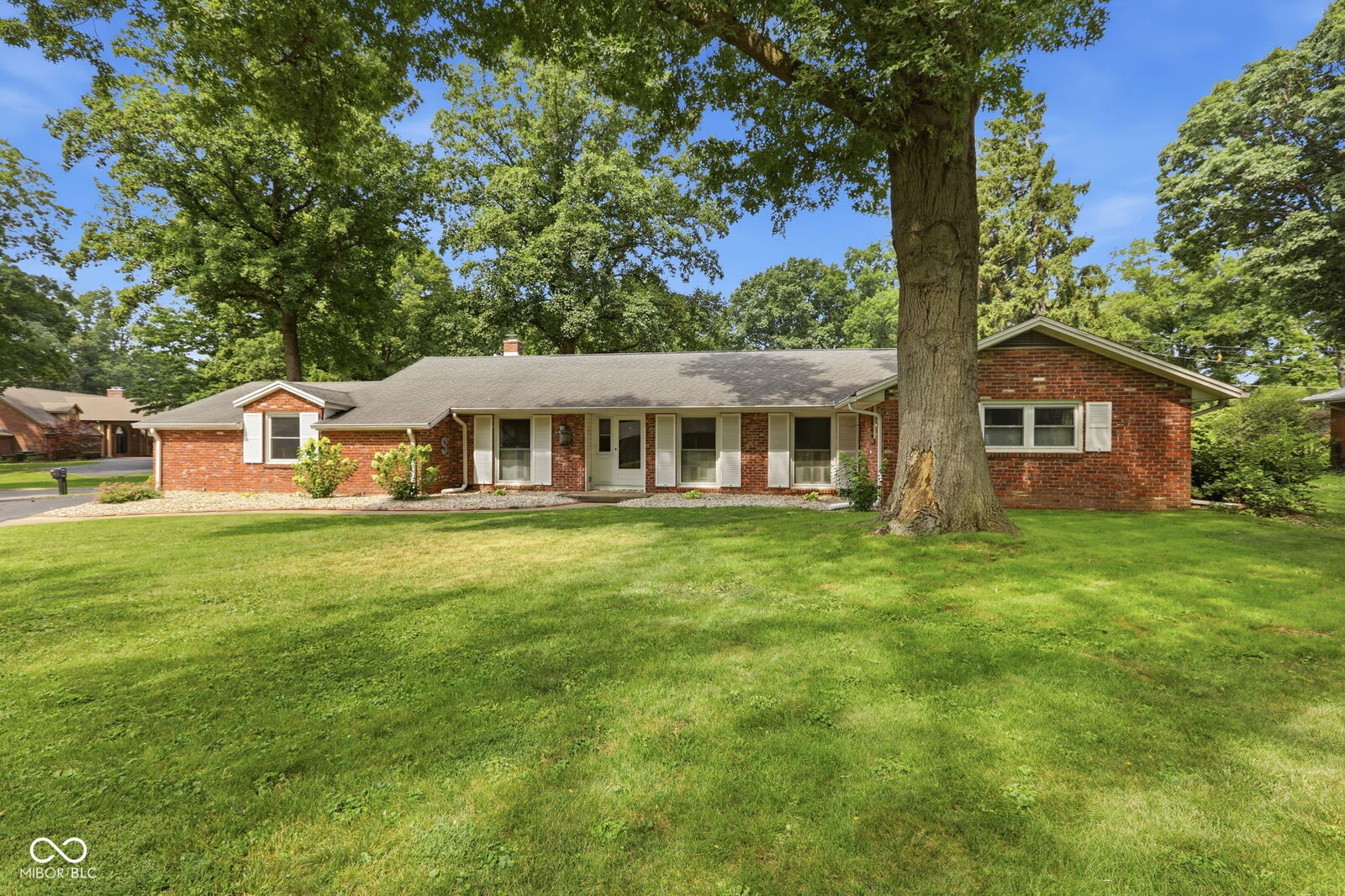 Property Photo:  5 Windridge  IN 46011 