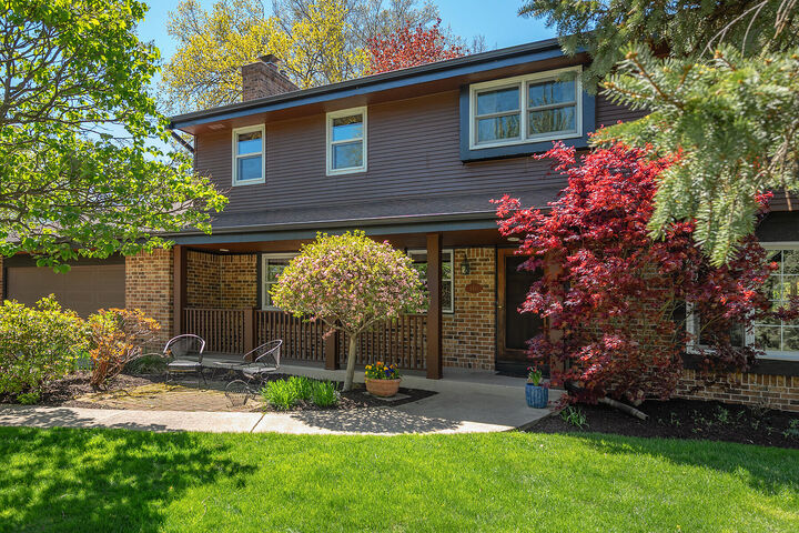 Property Photo:  6411 N Bittersweet Ln  WI 53217 