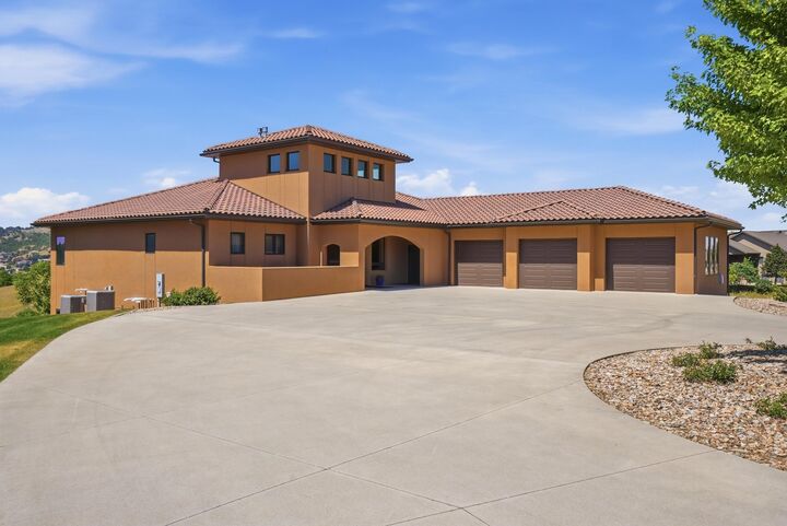 Property Photo: 2314 Bridgestone Street SD 57783