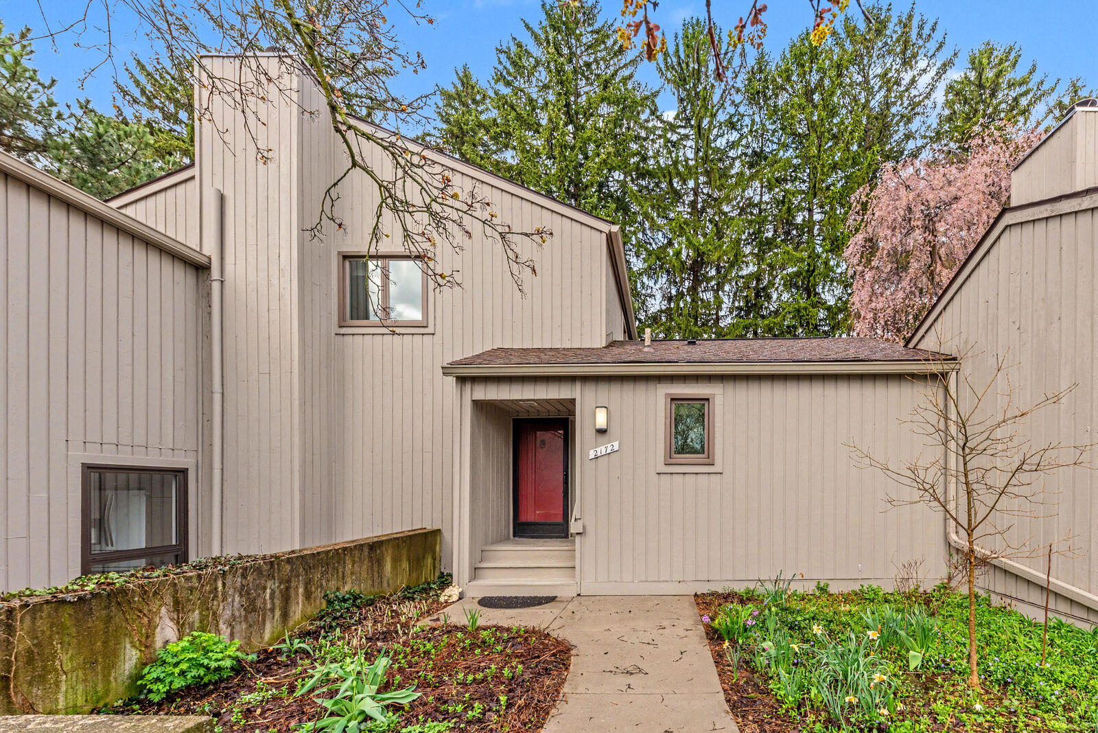 Property Photo:  2172 Overlook Court  MI 48103 