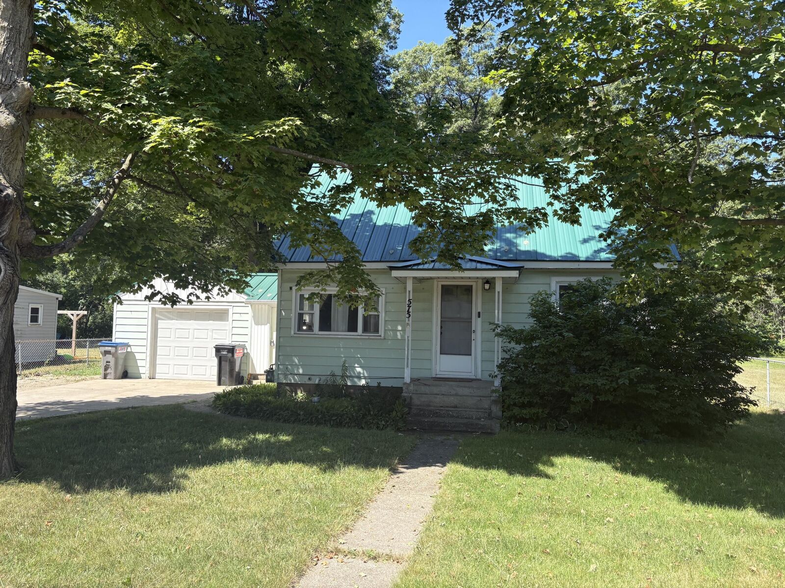 Property Photo: 575 S Wolf Lake Road MI 49442