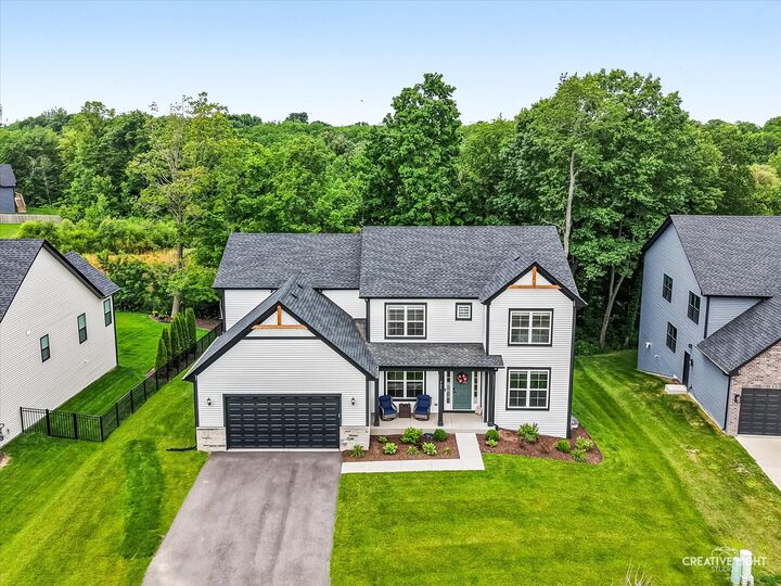 Property Photo: 505 Timber Oak Lane IL 60560
