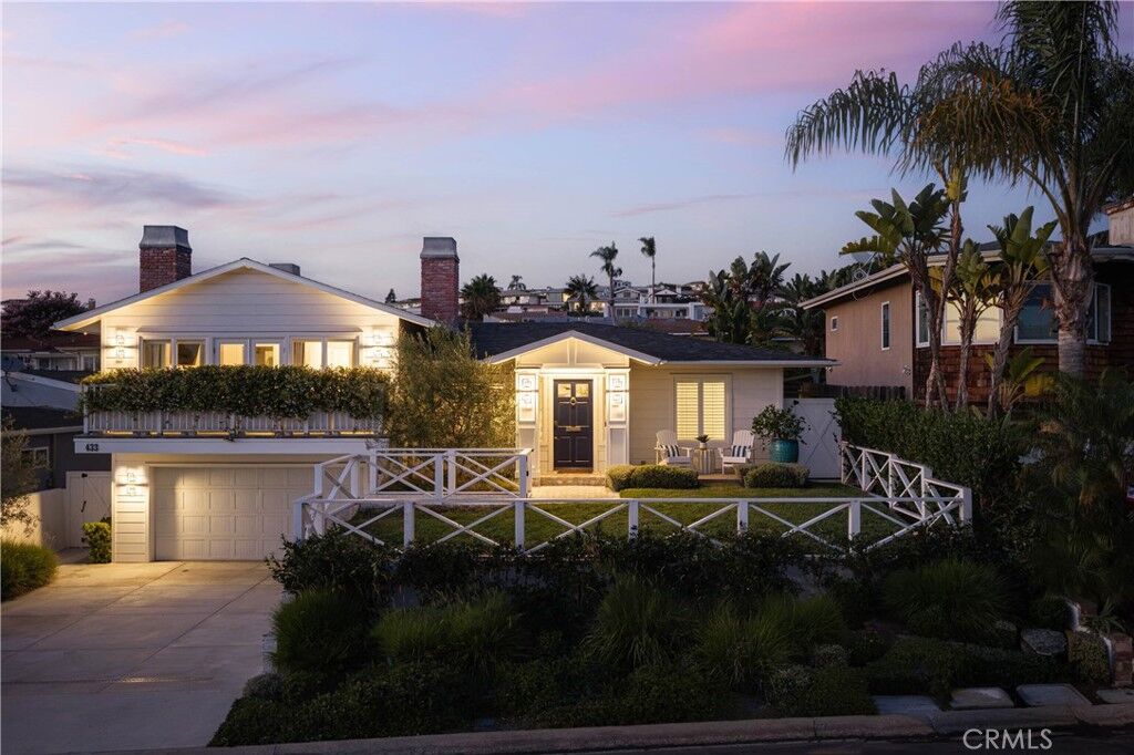 Property Photo:  433 Seaward  CA 92625 