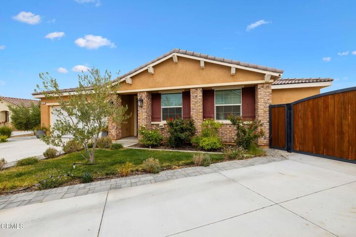 Property Photo:  2123 Helconia Court  CA 93551 