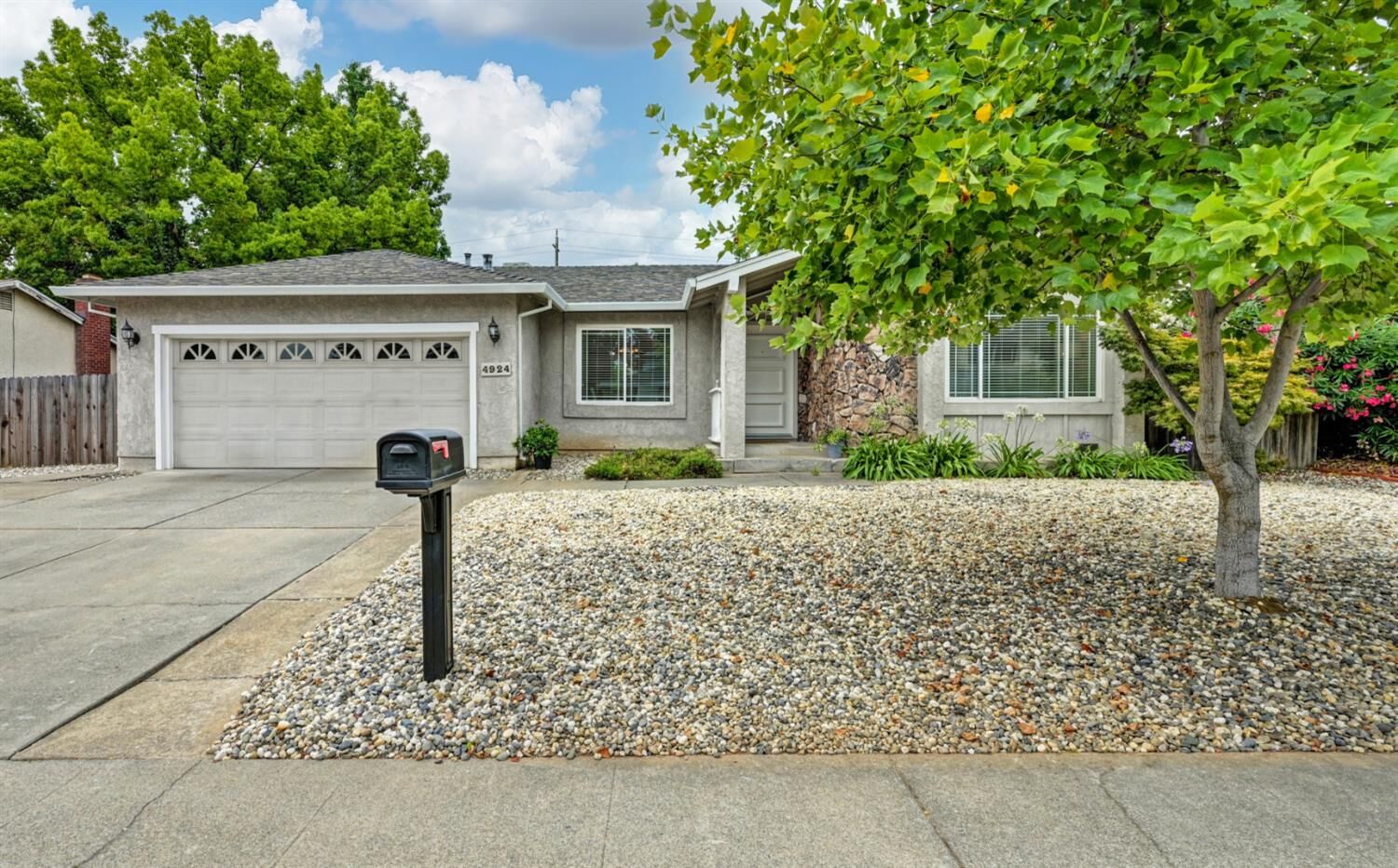 Property Photo:  4924 Olive Oak Way  CA 95608 