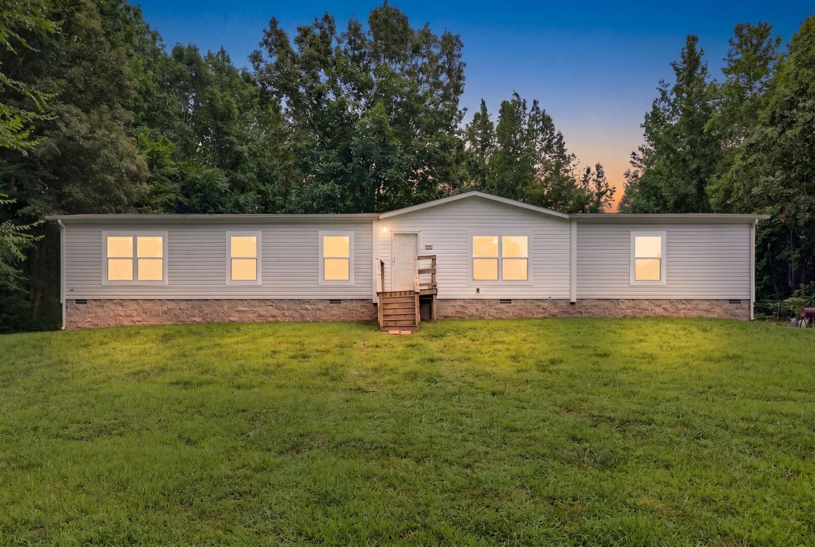 Property Photo: 155 Earls Rd TN 37058