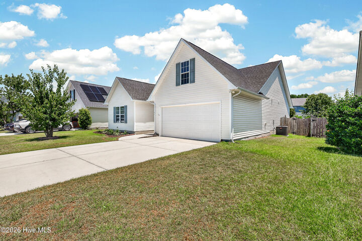Property Photo:  104 Ashcroft Drive  NC 28546 
