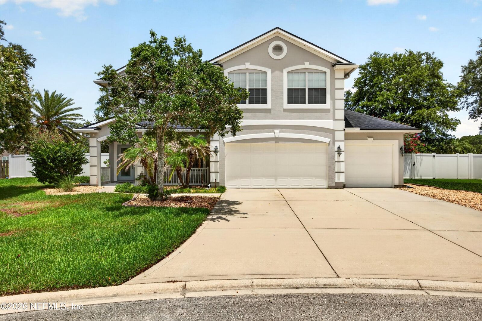 Property Photo: 1493 Greyfield Drive FL 32092