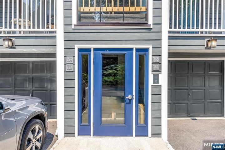 Property Photo:  38 Triumph Court A  NJ 07073 