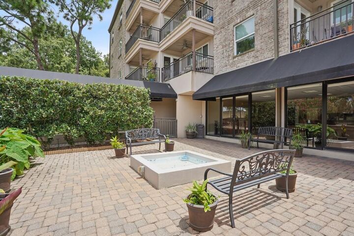 Property Photo: 500 Lake Marina Avenue 312 LA 70124