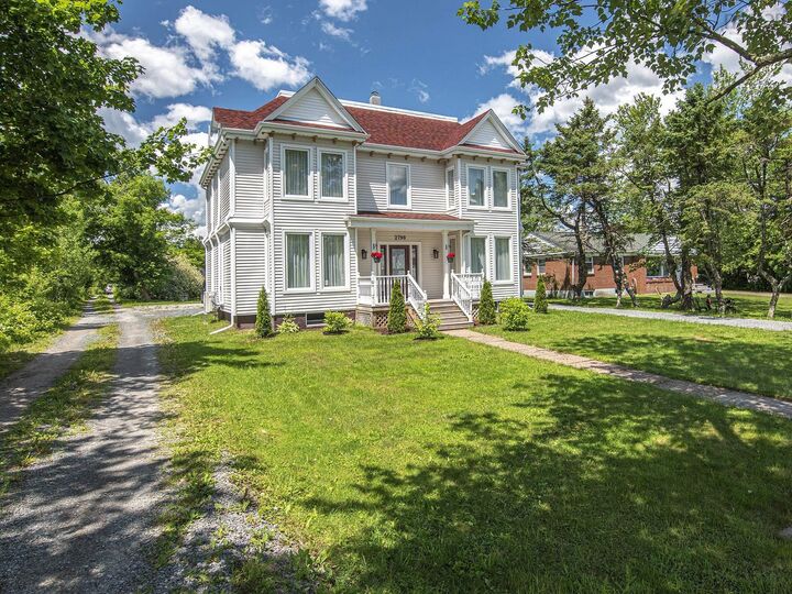 Property Photo: 2790 Highway 2 NS B0N 1H0