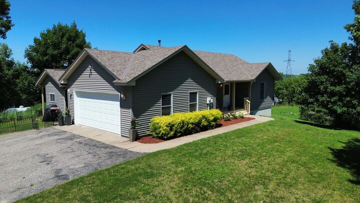 Property Photo:  2468 7th Street SW  MN 55313 