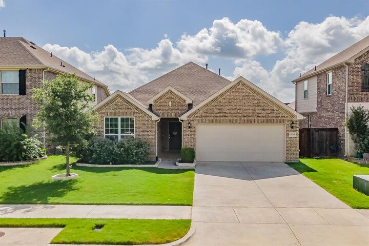 Property Photo:  3705 Cicada Lane  TX 76084 