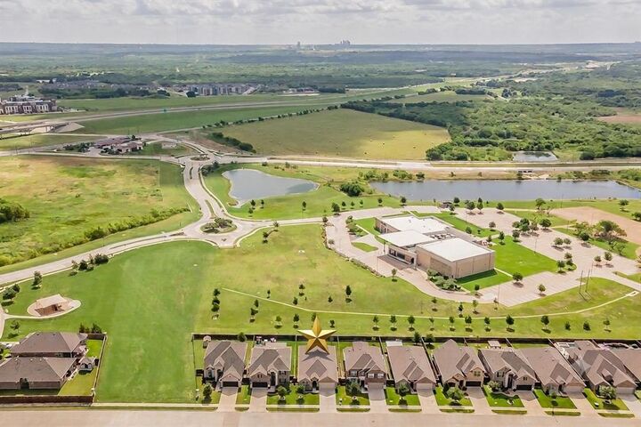 Property Photo:  3705 Cicada Lane  TX 76084 
