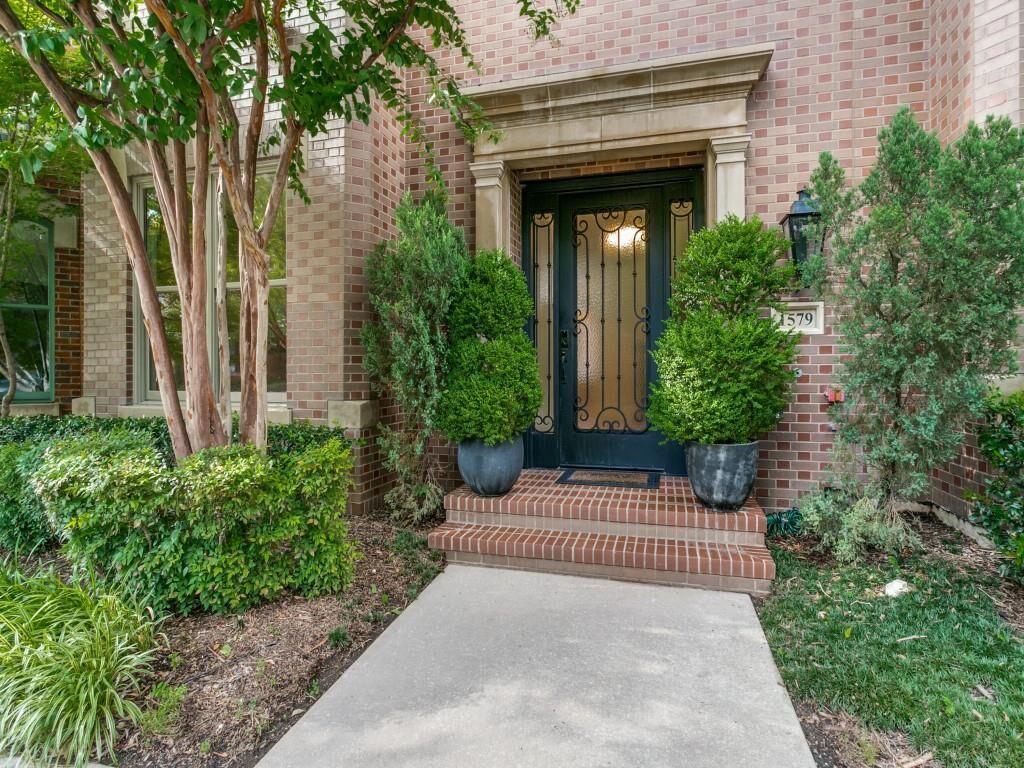 Property Photo: 1579 Main Street TX 76092