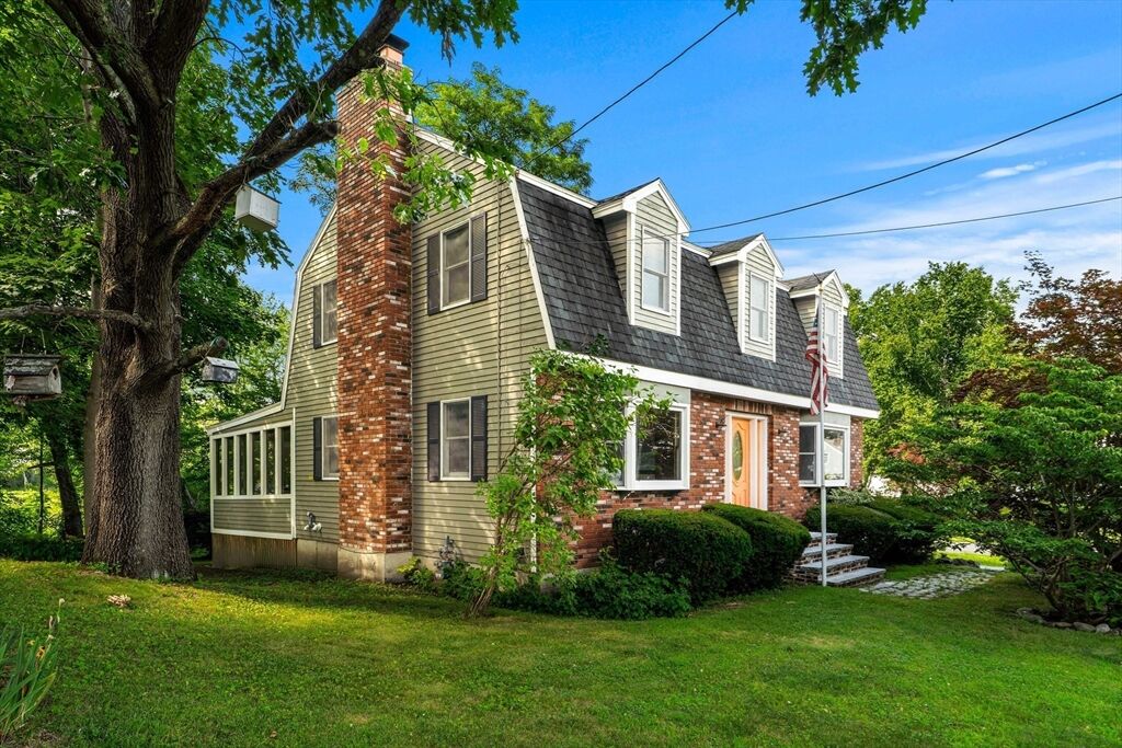 Property Photo: 89 W Meadow Rd MA 01854