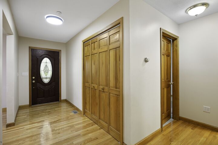 Property Photo: 7 Margaret Dr MA 01095