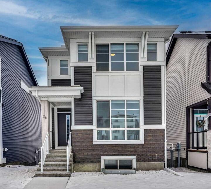 Property Photo: 26 Amblehurst Path NW AB T3P 1W8