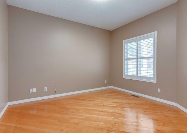 Property Photo: 115 Scimitar Heath NW AB T3L 2E1