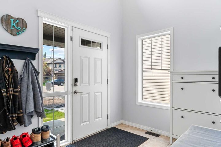 Property Photo: 106 Morningside Circle SW AB T4B 0L8