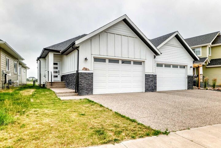 Property Photo: 22 St Andrews Close AB T0J 1Y1