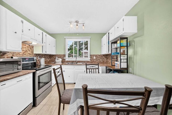 Property Photo: 2727 Rundleson Road NE 69 AB T1Y 3Z3