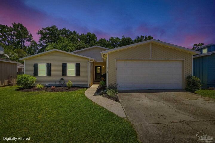 Property Photo: 4085 Powrie Dr FL 32504