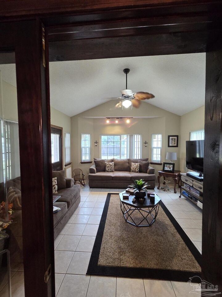 Property Photo:  7201 Mier Henry Rd  FL 32506 