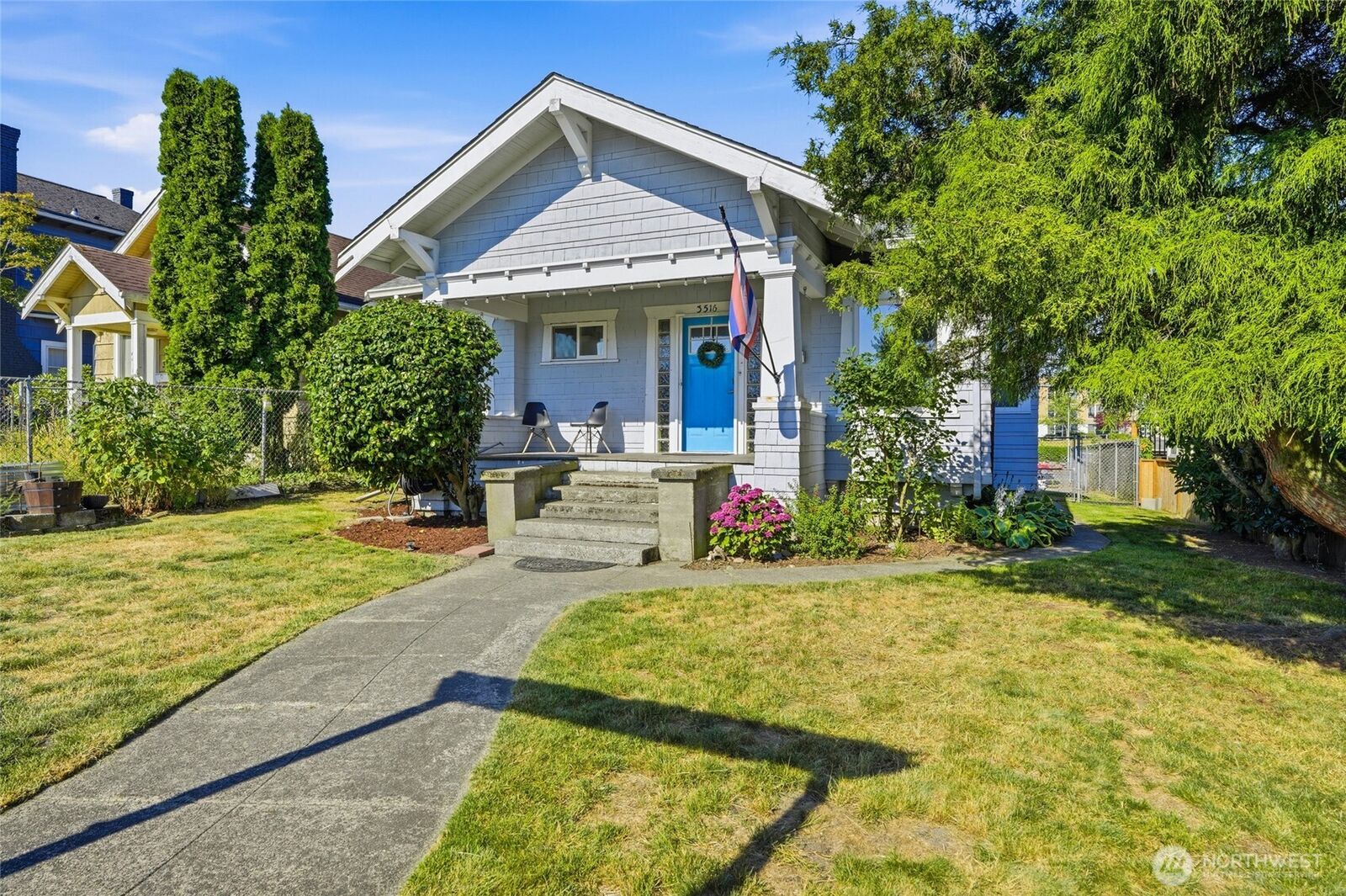 Property Photo:  3516  Hoyt Avenue  WA 98201 