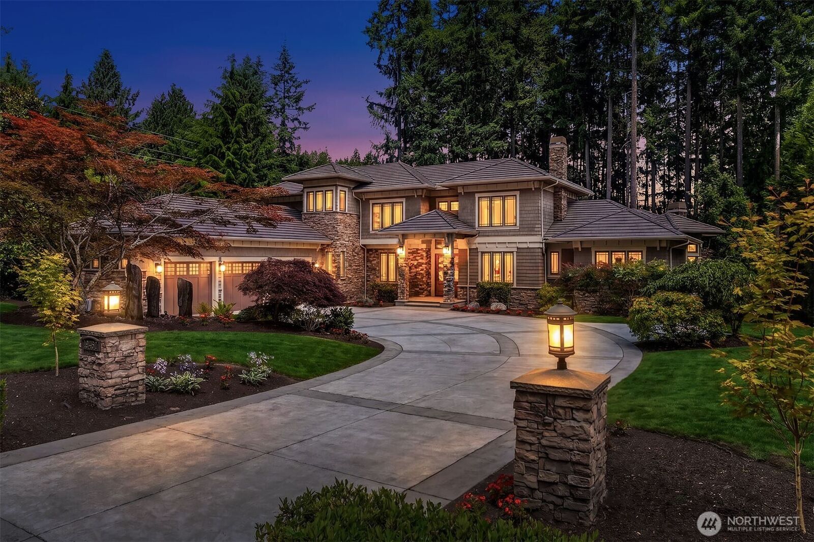 Property Photo: 19450 163rd Court NE WA 98072