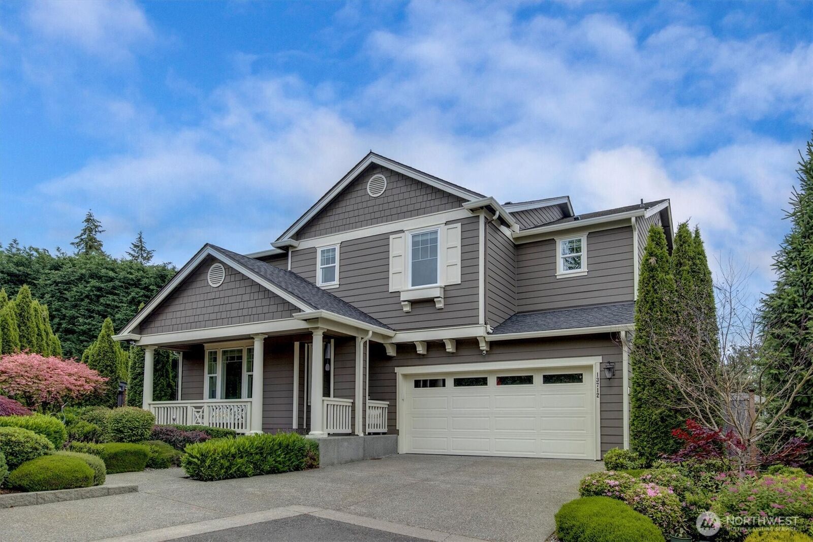 Property Photo:  13712 SE 89th Street  WA 98059 