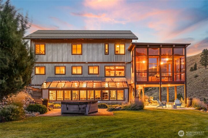 Property Photo: 494 Rendezvous Road WA 98862