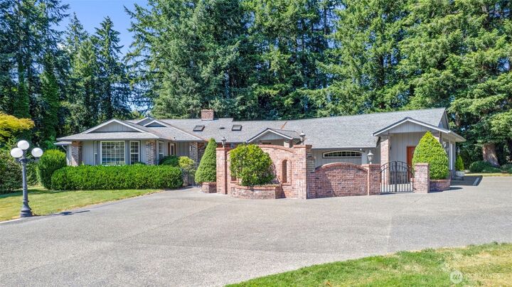 Property Photo: 18525 Paulson Street SW WA 98579