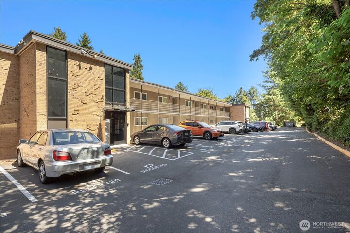 Property Photo:  3816  11th Avenue W 224  WA 98119 
