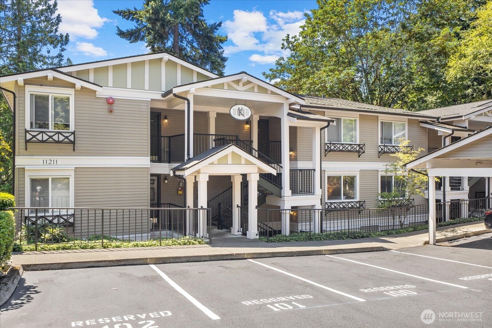 Property Photo: 11211 NE 128th Street K-202 WA 98034