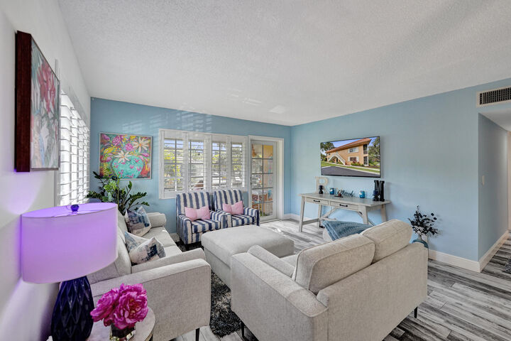 Property Photo: 1930 NE 2nd Avenue 216L FL 33305