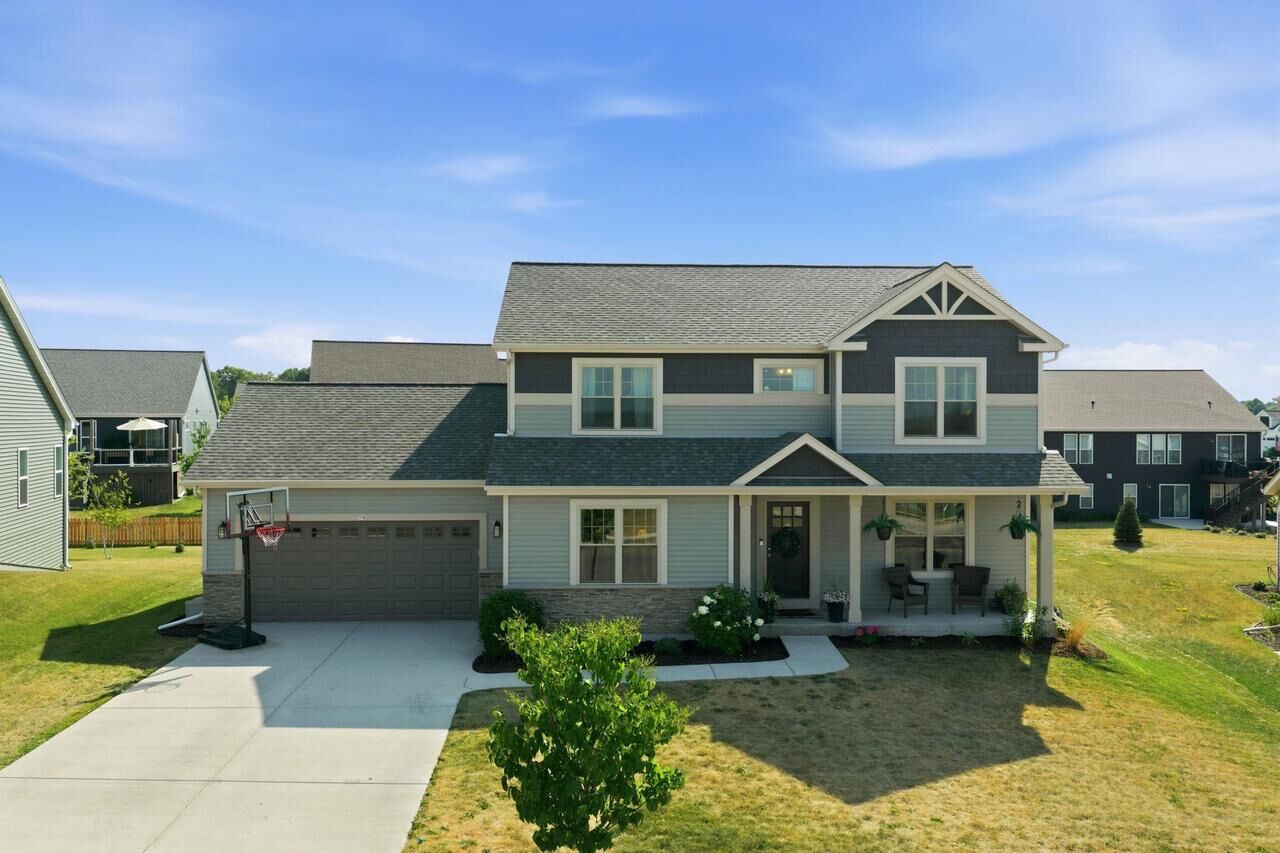 Property Photo:  78 Weston Ridge Road  WI 53066 