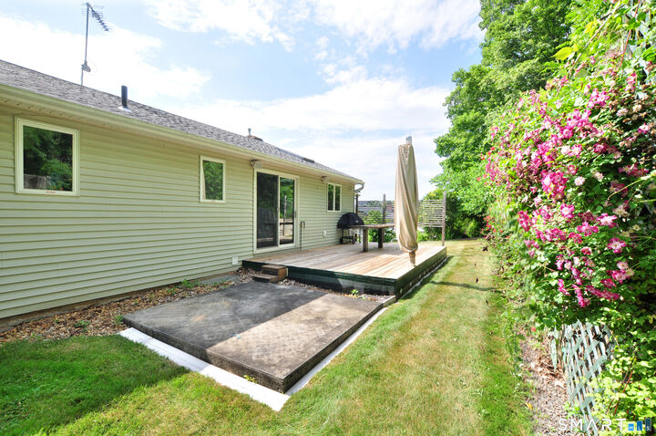 Property Photo:  100 Wynding Brook Drive  CT 06067 