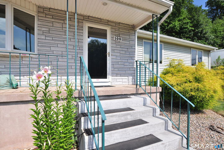 Property Photo:  100 Wynding Brook Drive  CT 06067 