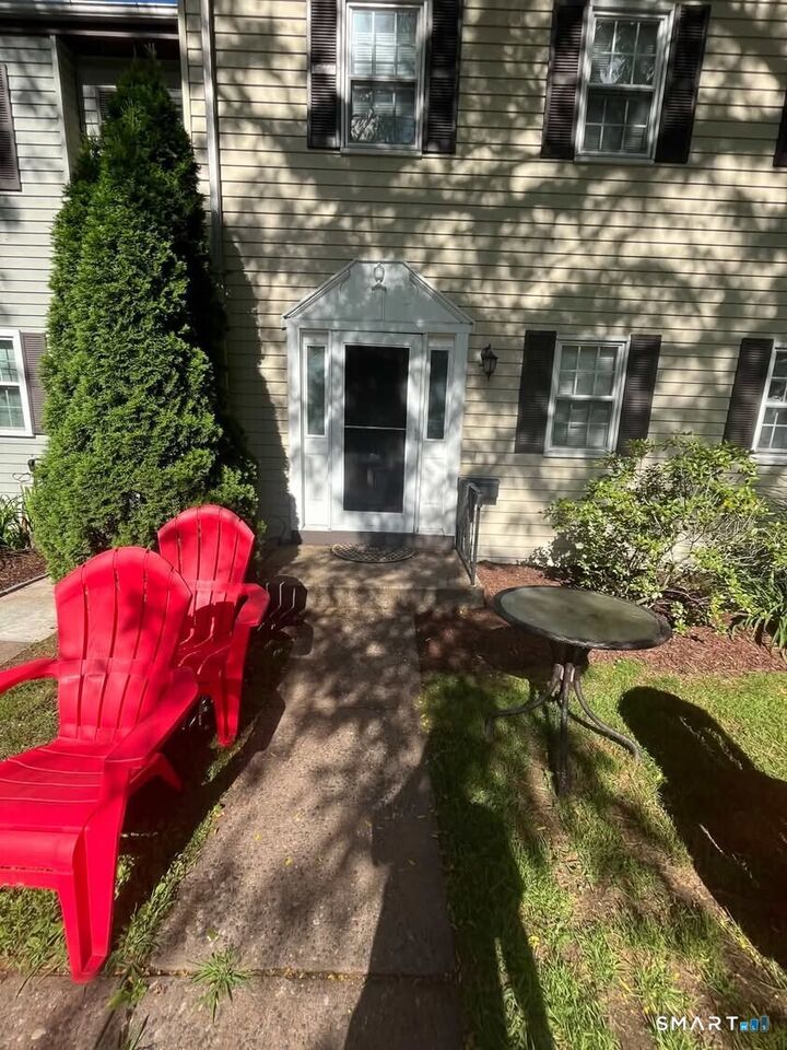 Property Photo:  66 Willieb Street 66  CT 06033 